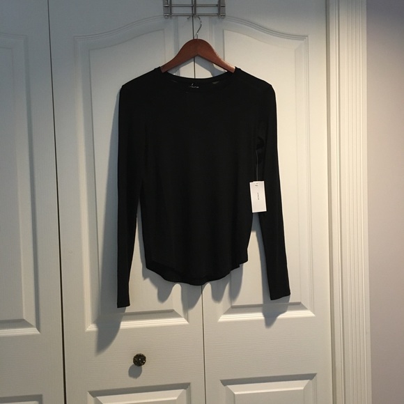 NWT Vince Solid Long Sleeve Black Tee in size XS - Picture 1 of 8